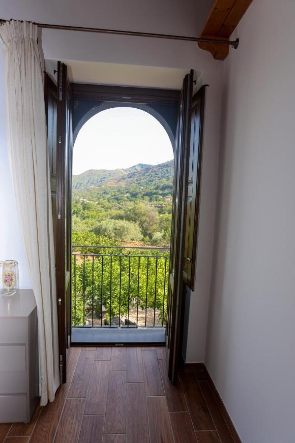 La Porta Delle Gole Ξενοδοχείο Motta Camastra Εξωτερικό φωτογραφία