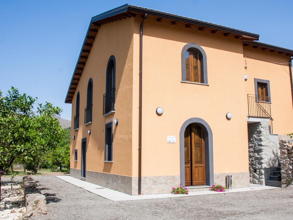 La Porta Delle Gole Ξενοδοχείο Motta Camastra Εξωτερικό φωτογραφία