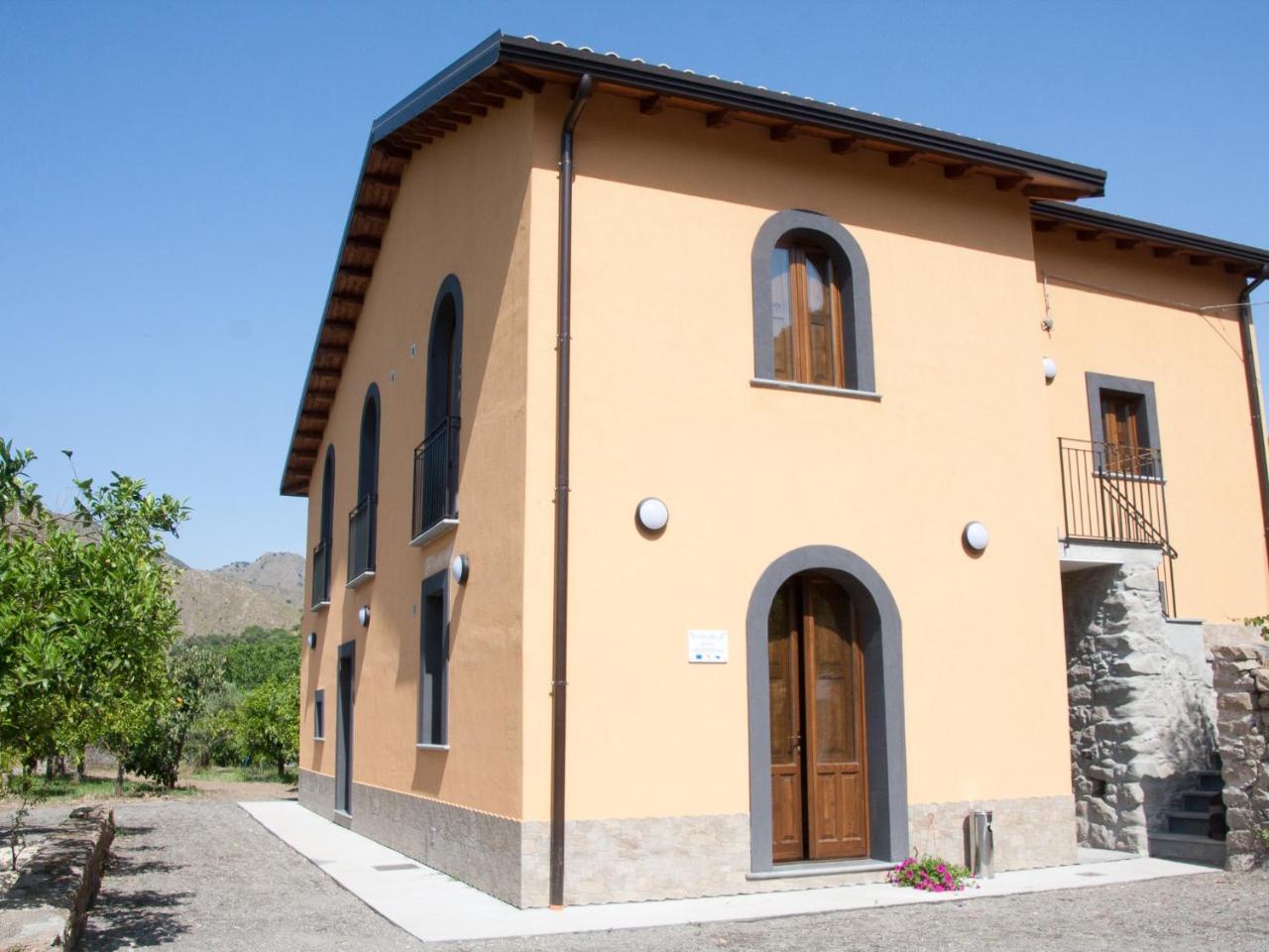 La Porta Delle Gole Ξενοδοχείο Motta Camastra Εξωτερικό φωτογραφία
