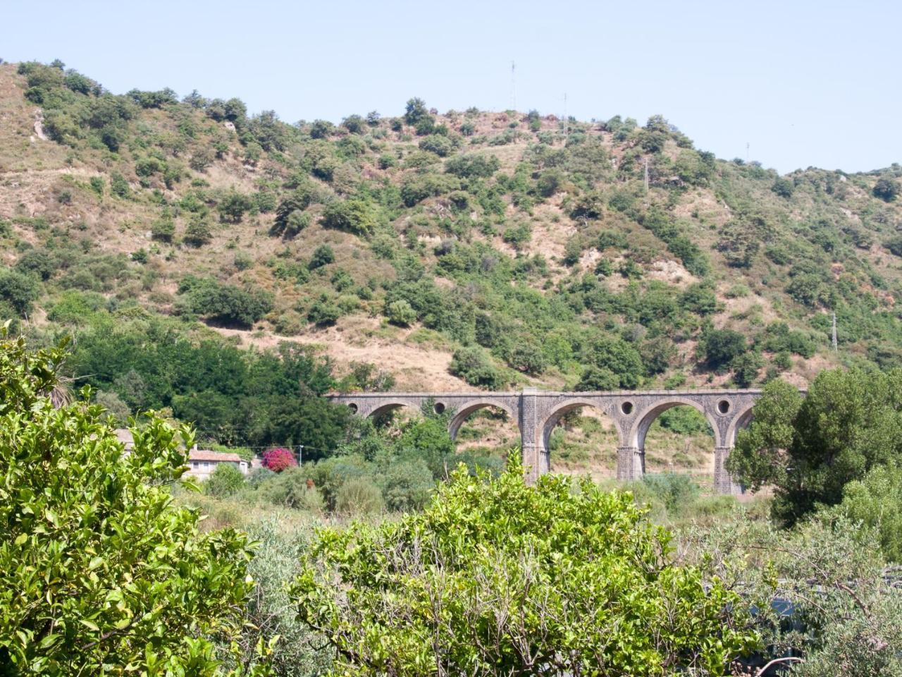 La Porta Delle Gole Ξενοδοχείο Motta Camastra Εξωτερικό φωτογραφία